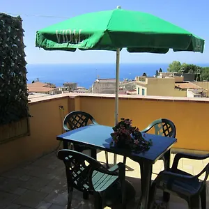 Apartment Castle And Sea View1